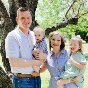 Meet your Posher, Casey